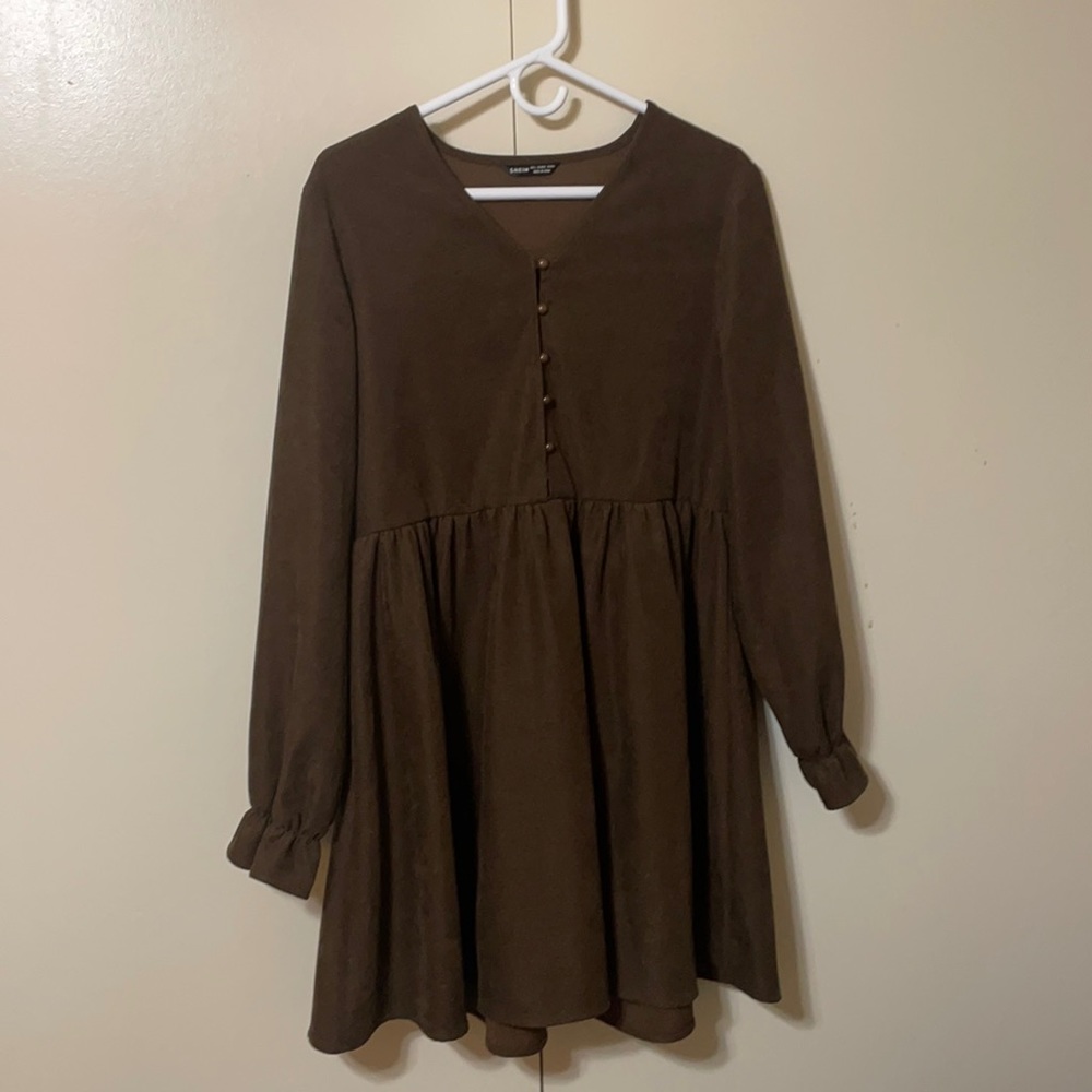 Brown, thick dress. Great for fall/winter! From SHEIN just doesn’t fit anymore!
